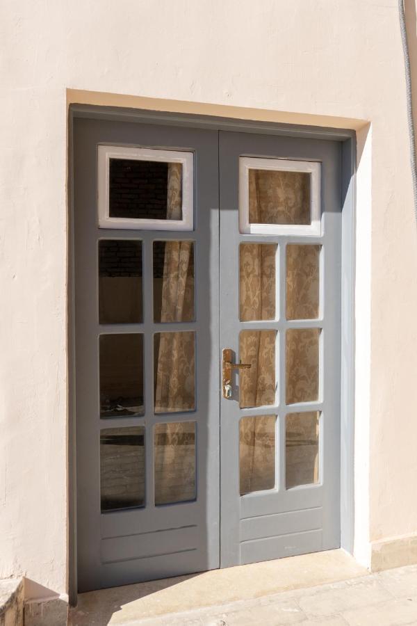דהב White Flat Studios מראה חיצוני תמונה